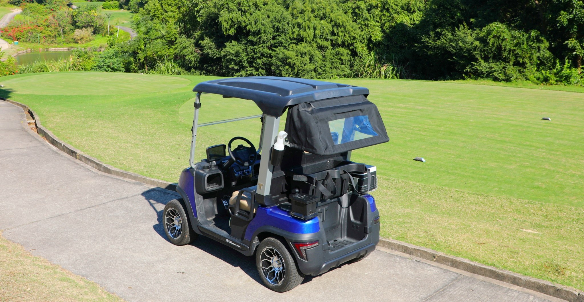 TARA Neighborhood Electric Vehicles Lightweight Design